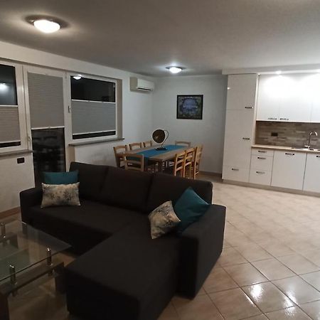 Apartma Apollonio Črni Kal Εξωτερικό φωτογραφία